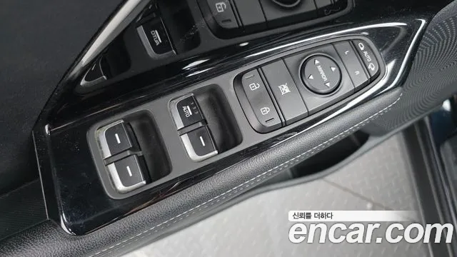 Kia Niro 2018 — фото 12