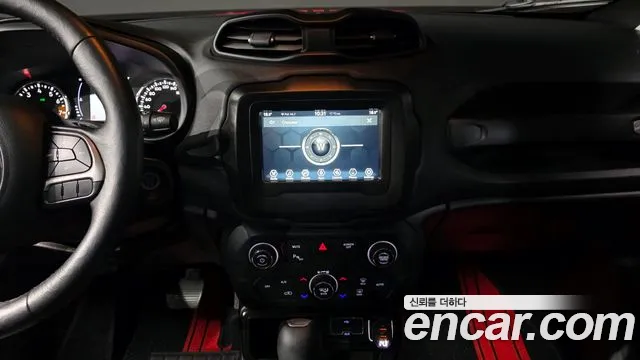 Jeep Renegade 2022 — фото 20