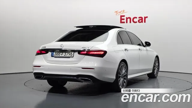 Mercedes-Benz E-Class 2021 — фото 2