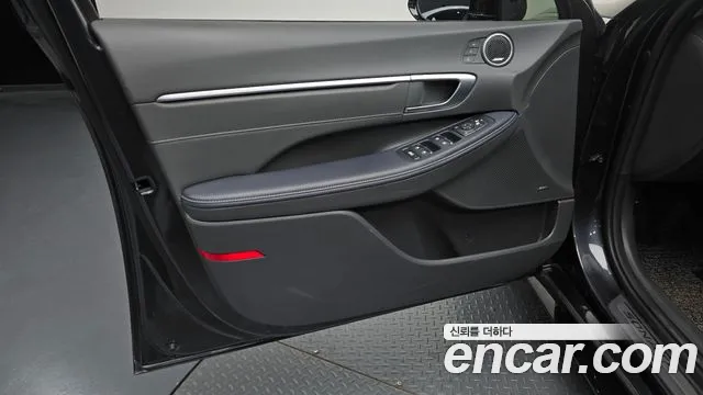 Hyundai Sonata 2021 — фото 13