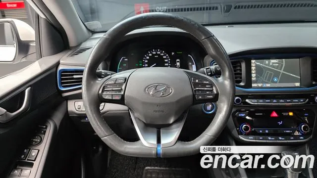 Hyundai Ioniq 2016 — фото 19
