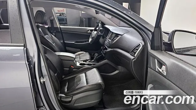 Hyundai Tucson 2018 — фото 16