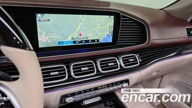 Mercedes-Benz GLS-Class 2023 — фото 20