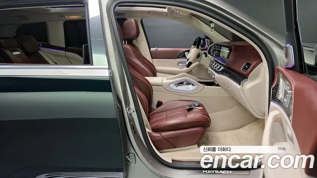 Mercedes-Benz GLS-Class 2023 — фото 16
