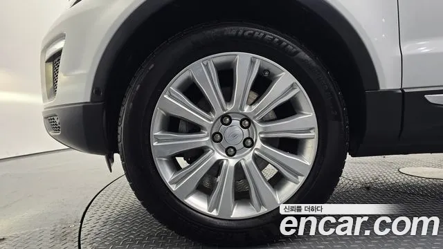 Land Rover Range Rover Evoque 2018 — фото 4