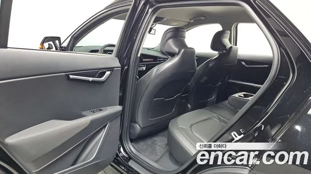 Kia Niro 2024 — фото 17