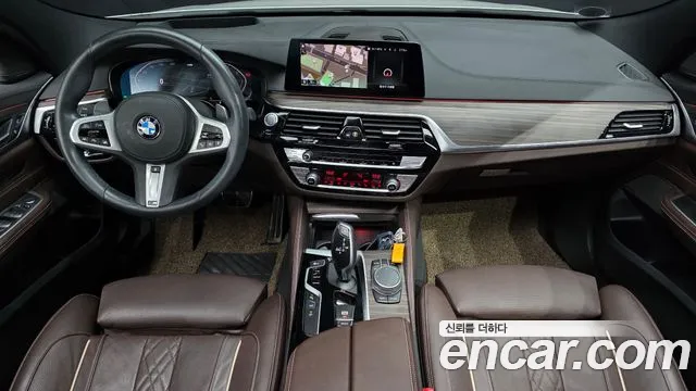 BMW Gran Turismo 2020 — фото 10