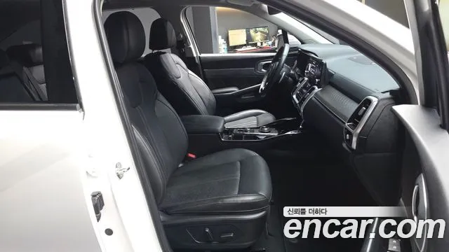 Kia Sorento 2021 — фото 17