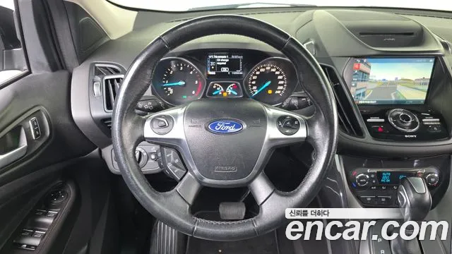 Ford Kuga 2016 — фото 13
