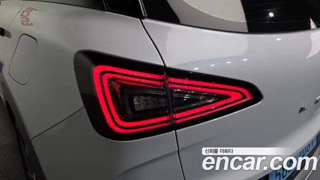Hyundai Nexo 2023 — фото 9