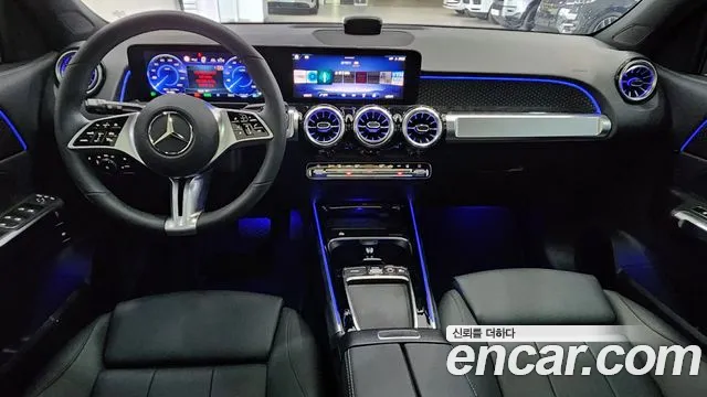 Mercedes-Benz EQB 2026 — фото 16