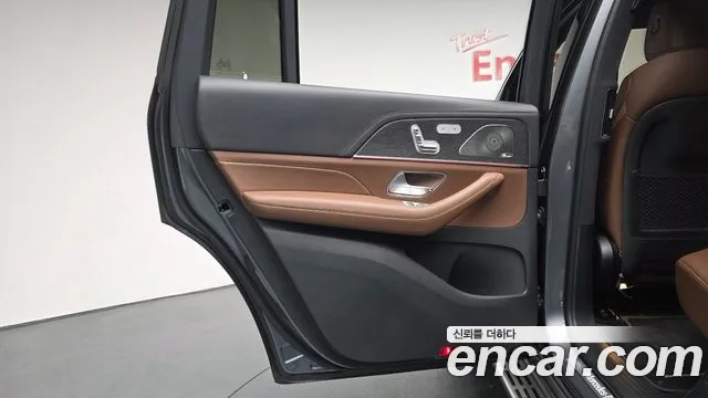 Mercedes-Benz GLS-Class 2025 — фото 14