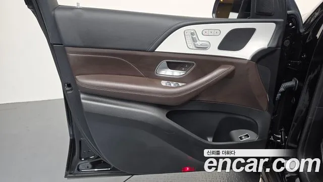 Mercedes-Benz GLE-Class 2021 — фото 14