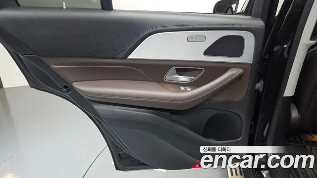 Mercedes-Benz GLE-Class 2021 — фото 15