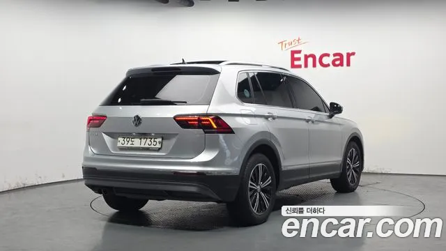 Volkswagen Tiguan 2018 — фото 2