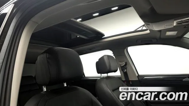 Volkswagen Tiguan 2018 — фото 16