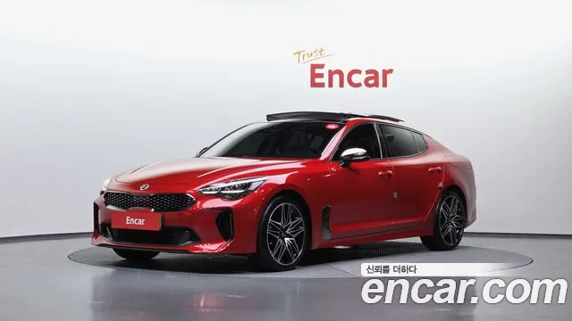 Kia Stinger 2021 — фото 1