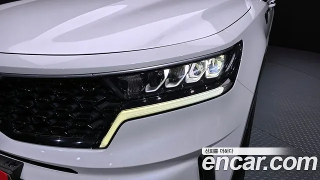 Kia Sorento 2022 — фото 8