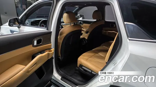 Kia Sorento 2022 — фото 16