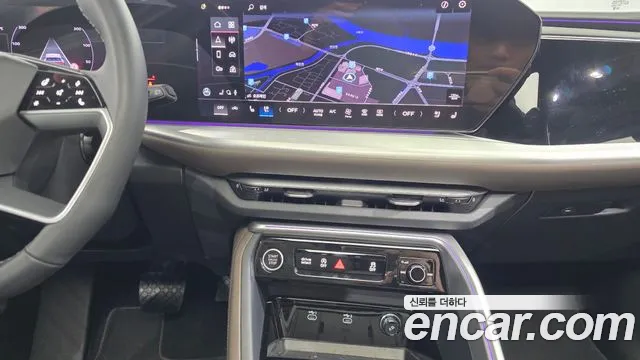 Audi Q5 2025 — фото 19