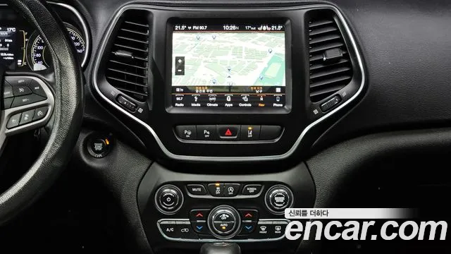Jeep Cherokee 2019 — фото 13