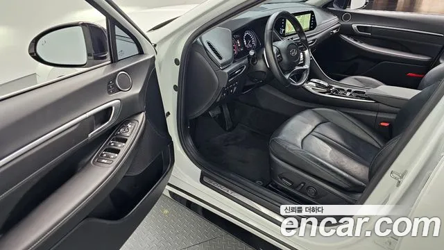 Hyundai Sonata 2022 — фото 10