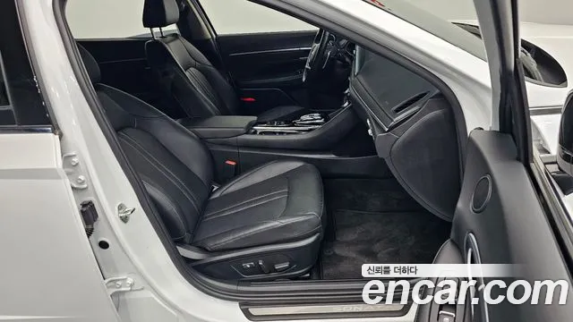 Hyundai Sonata 2022 — фото 11