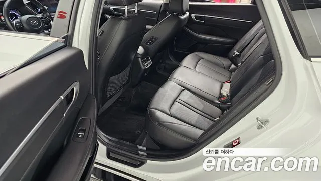 Hyundai Sonata 2022 — фото 12