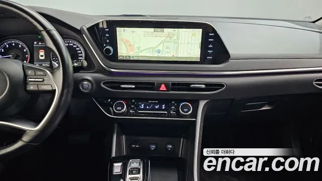 Hyundai Sonata 2022 — фото 16