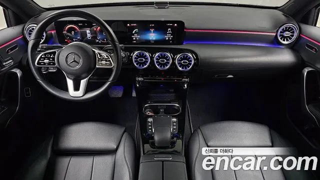 Mercedes-Benz A-Class 2021 — фото 10