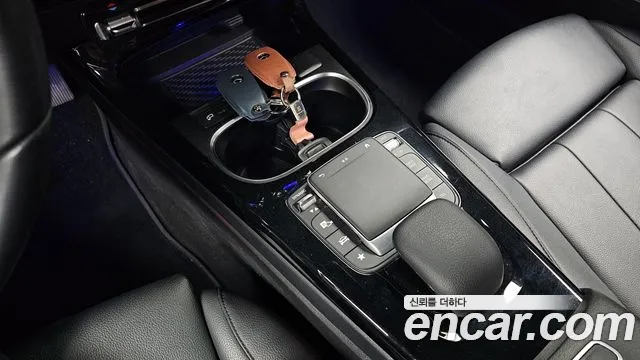 Mercedes-Benz A-Class 2021 — фото 12