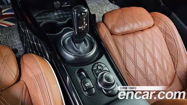 Mini Clubman 2022 — фото 12