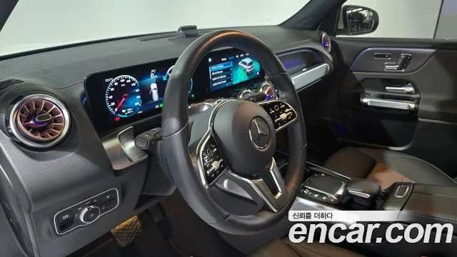 Mercedes-Benz EQB 2024 — фото 15