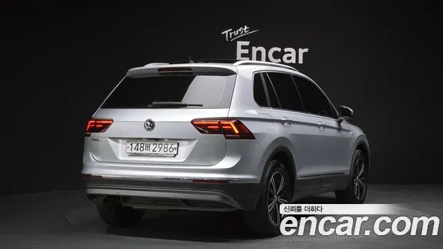 Volkswagen Tiguan 2020 — фото 2