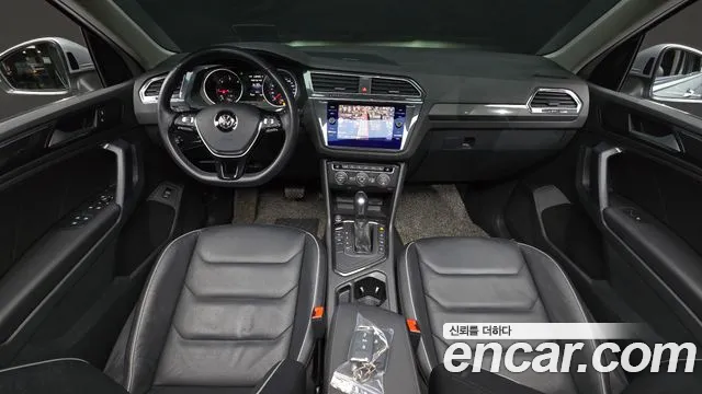 Volkswagen Tiguan 2020 — фото 10