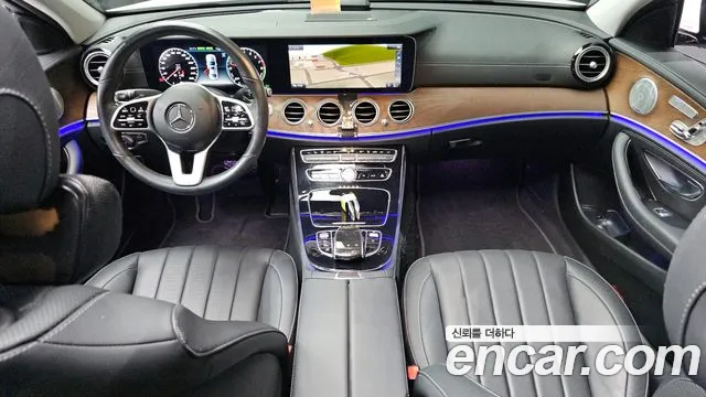 Mercedes-Benz E-Class 2019 — фото 10