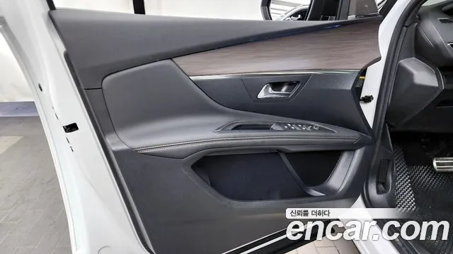 Peugeot 3008 2024 — фото 14