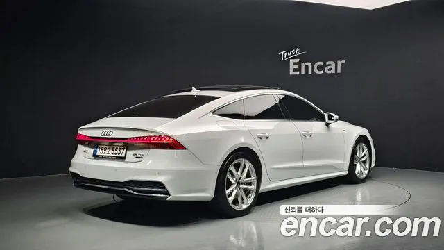 Audi A7 2022 — фото 2