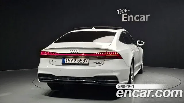 Audi A7 2022 — фото 4