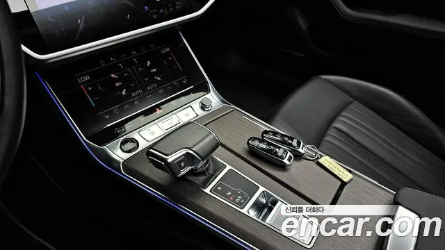 Audi A7 2022 — фото 12