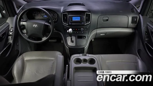 Hyundai Starex 2016 — фото 7