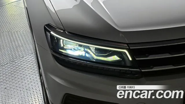 Volkswagen Tiguan 2020 — фото 8