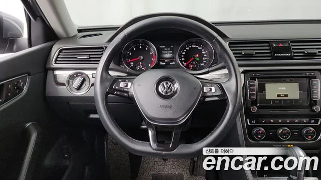 Volkswagen Passat 2018 — фото 19