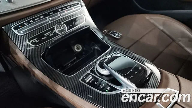 Mercedes-Benz E-Class 2018 — фото 12