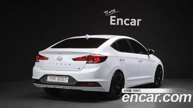 Hyundai AVANTE 2020 — фото 2