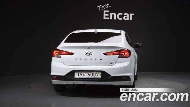 Hyundai AVANTE 2020 — фото 4