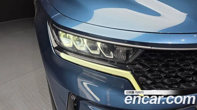 Kia Sorento 2022 — фото 8