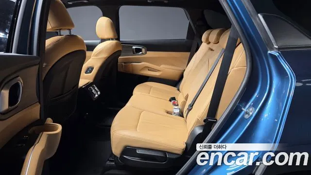 Kia Sorento 2022 — фото 16