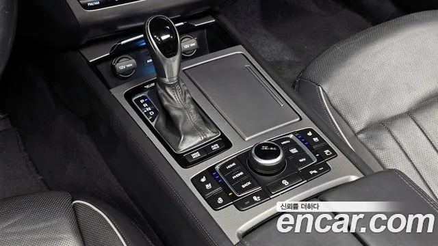 Hyundai Genesis 2015 — фото 9