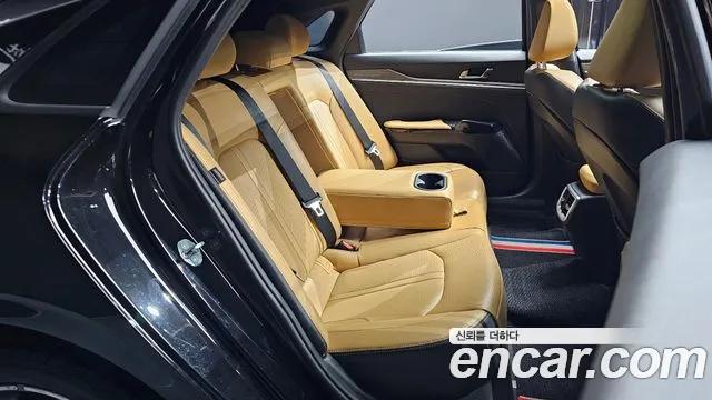 Kia K5 2021 — фото 12